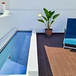 Casinha De - Terraco Privado, Ac, Wifi, Centro 250m Nyaraló