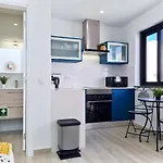 Casinha De - Terraco Privado, Ac, Wifi, Centro 250m Feriehus