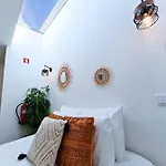 Feriehus Casinha De - Terraco Privado, Ac, Wifi, Centro 250m