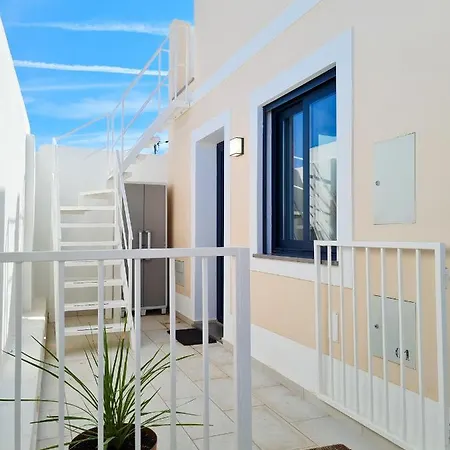 Casinha De - Terraco Privado, Ac, Wifi, Centro 250m *