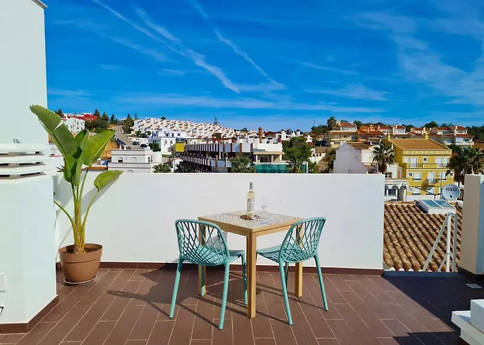 Casinha De - Terraco Privado, Ac, Wifi, Centro 250m