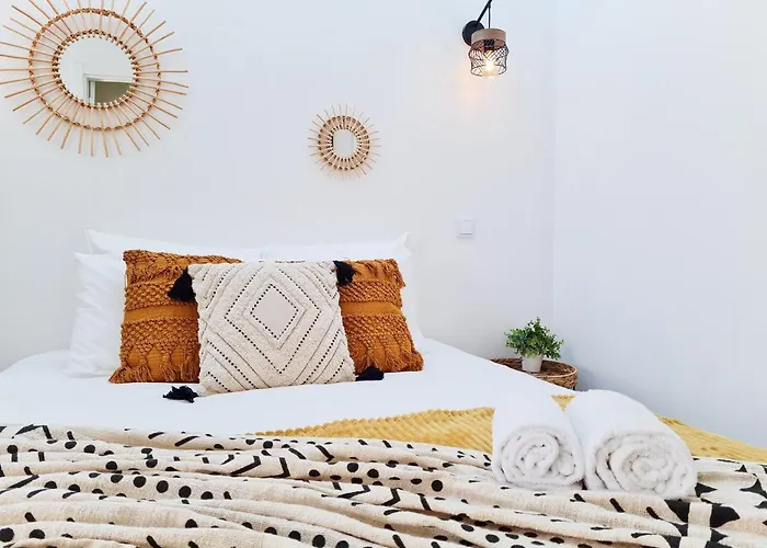 度假居 Casinha De - Terraco Privado, Ac, Wifi, Centro 250m 费拉古多