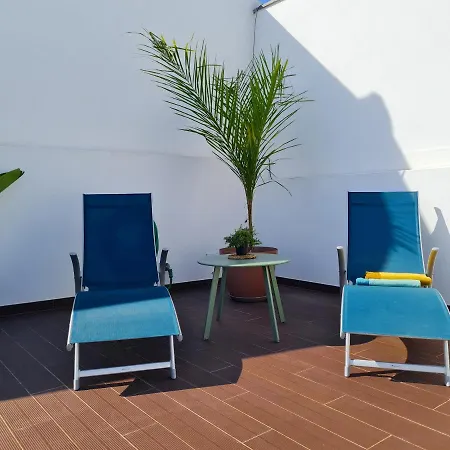 Casinha De - Terraço Privado, Ac, Wifi, Centro 250m