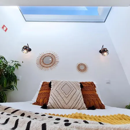 Casinha De - Terraco Privado, Ac, Wifi, Centro 250m *